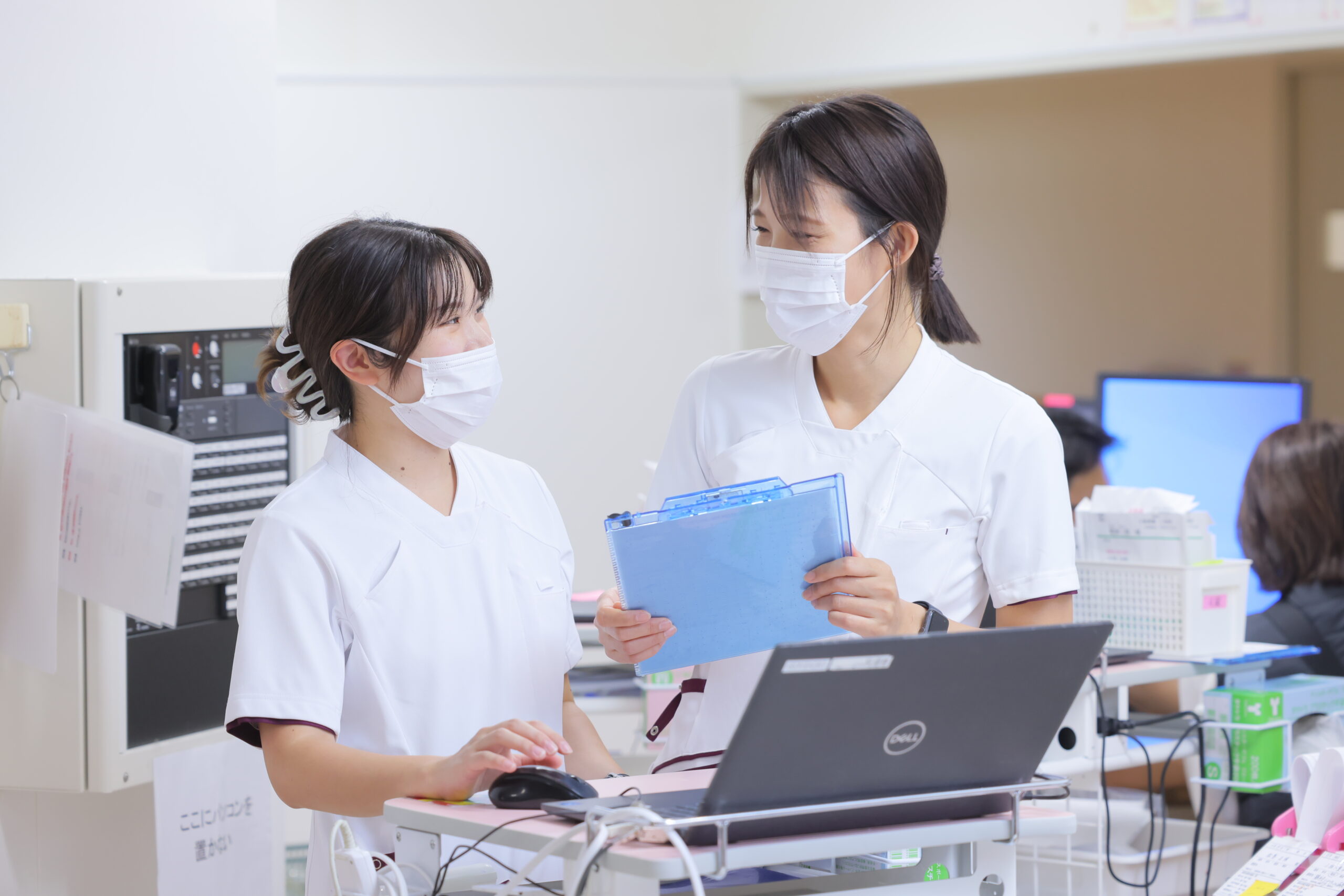 大阪府八尾市にある二次救急指定病院・医療法人徳洲会 八尾徳洲会総合病院の急性期病棟で働く看護師