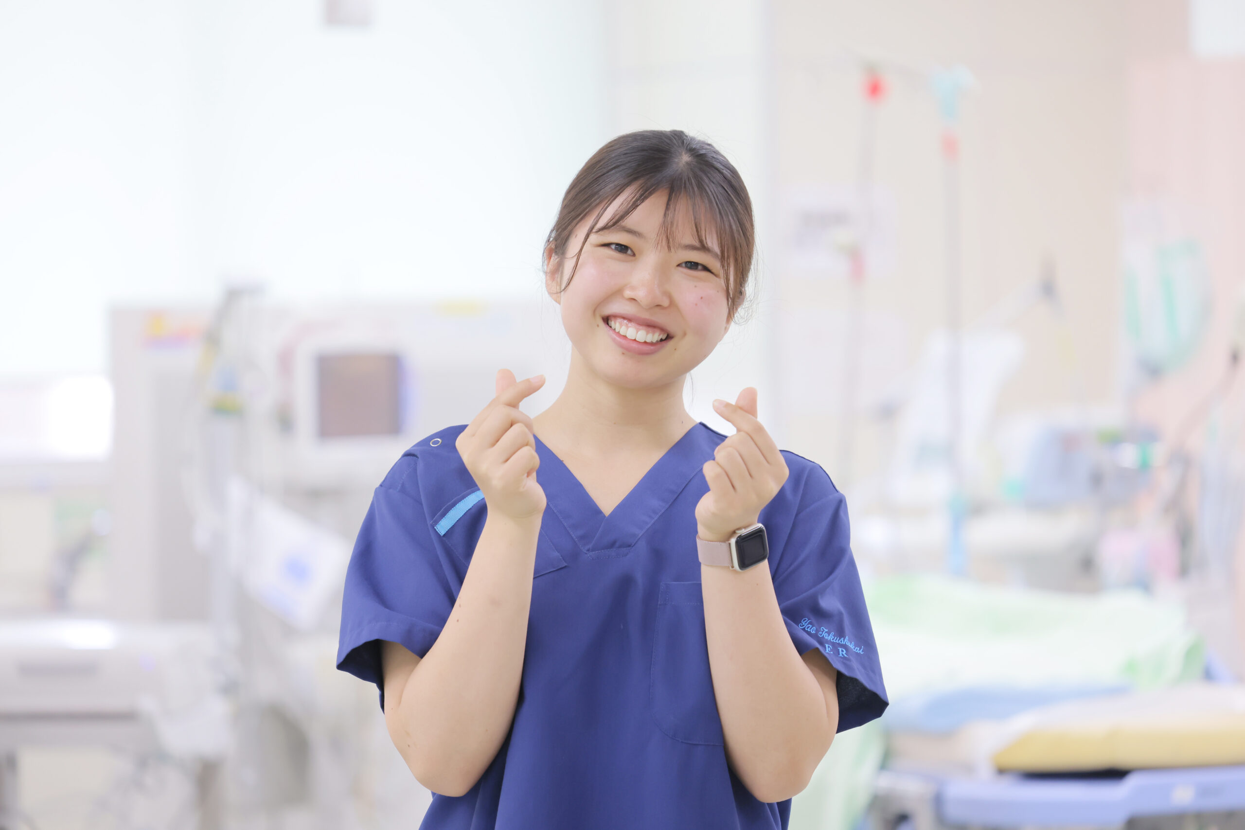 大阪府八尾市にある二次救急指定病院・医療法人徳洲会 八尾徳洲会総合病院のER（救命救急）で働く看護師