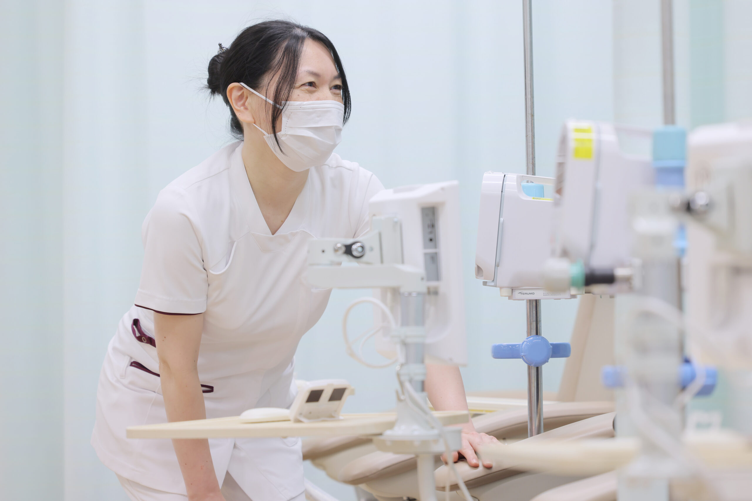 大阪府八尾市にある二次救急指定病院・医療法人徳洲会 八尾徳洲会総合病院の臨床腫瘍センターで働くがん薬物療法認定看護師・診療看護師