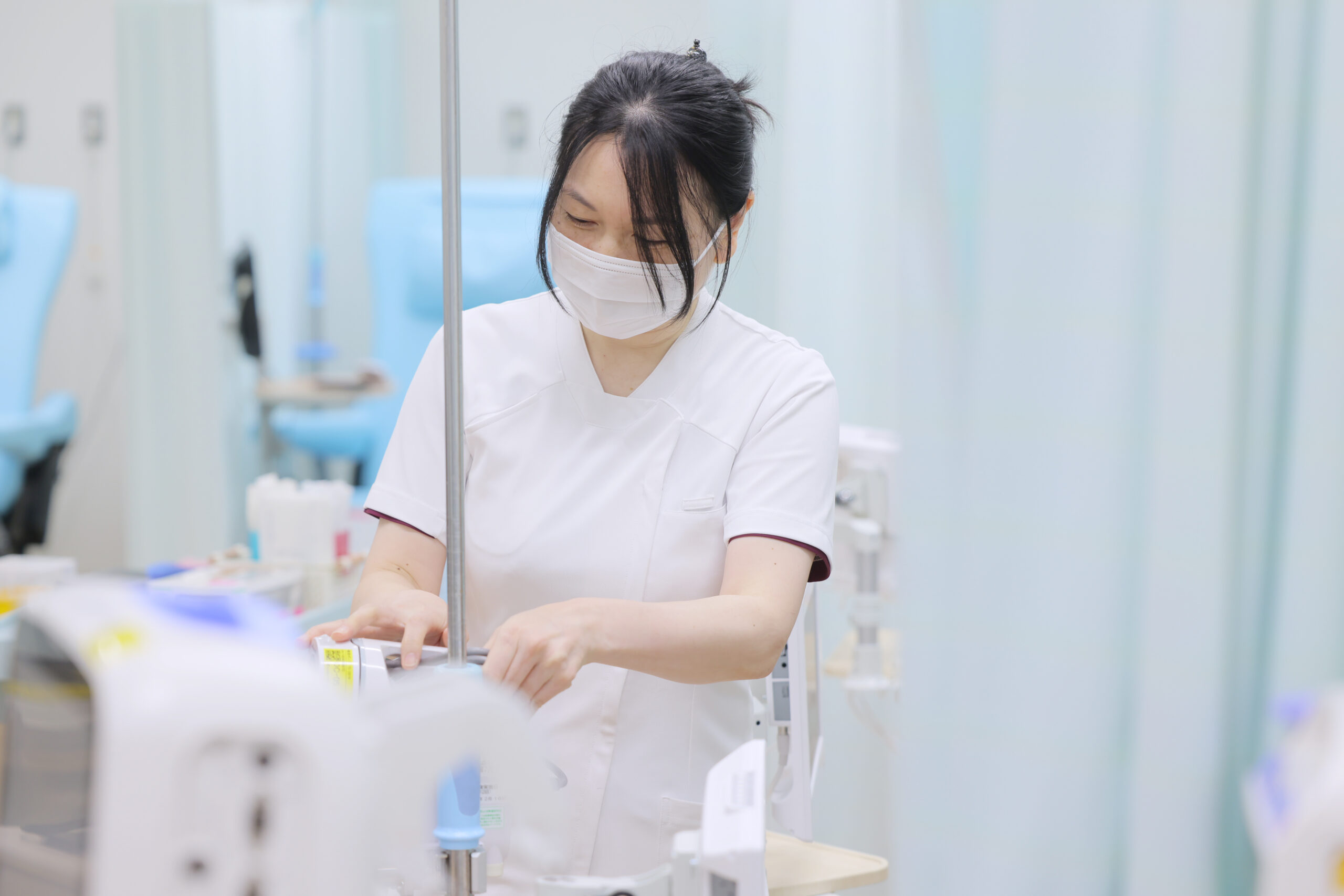 大阪府八尾市にある二次救急指定病院・医療法人徳洲会 八尾徳洲会総合病院の臨床腫瘍センターで働くがん薬物療法認定看護師・診療看護師